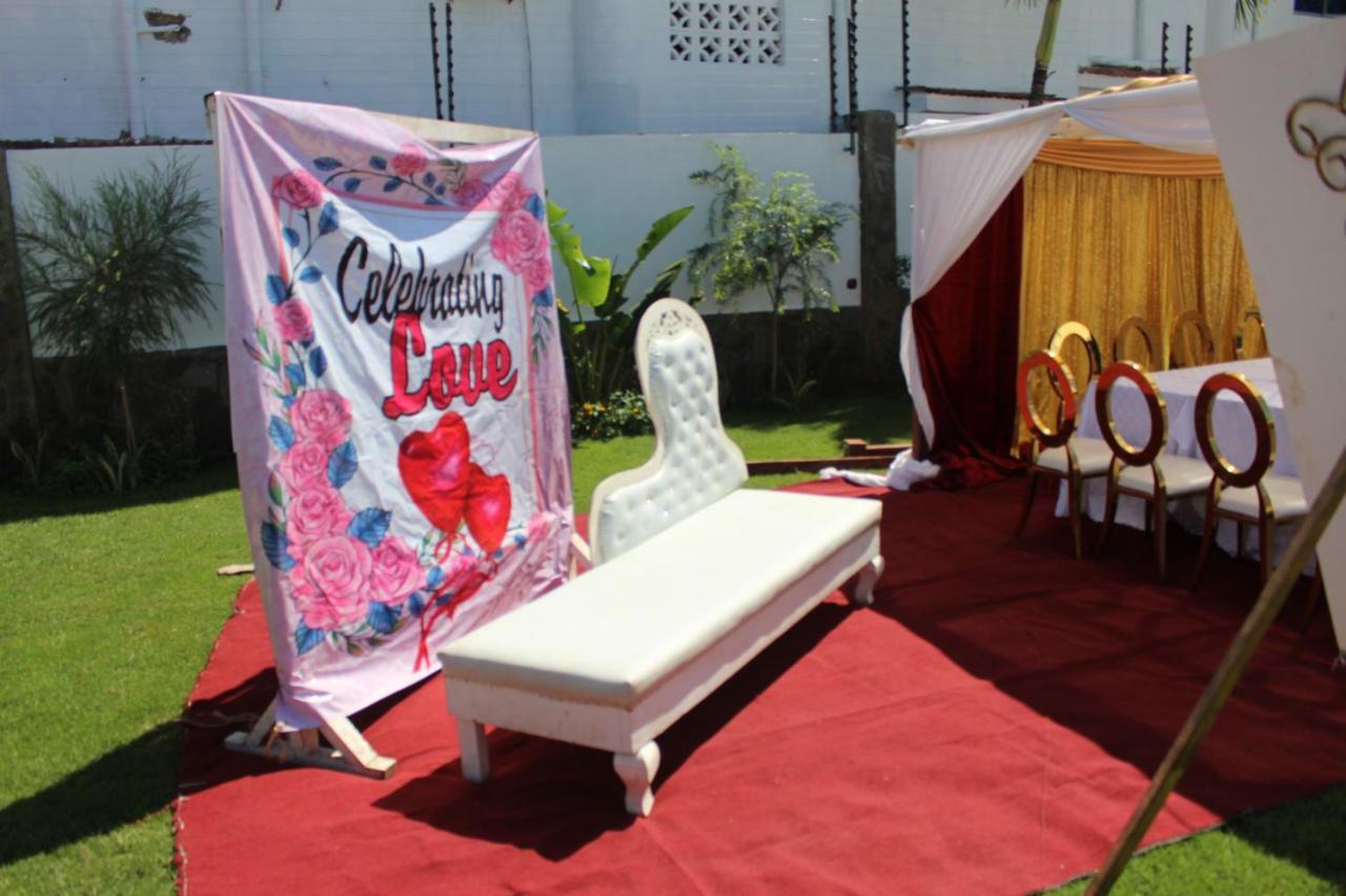 Chamiachi Hotel & Apartments Bamburi Eksteriør billede