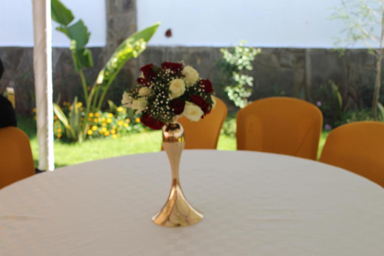 Chamiachi Hotel & Apartments Bamburi Eksteriør billede