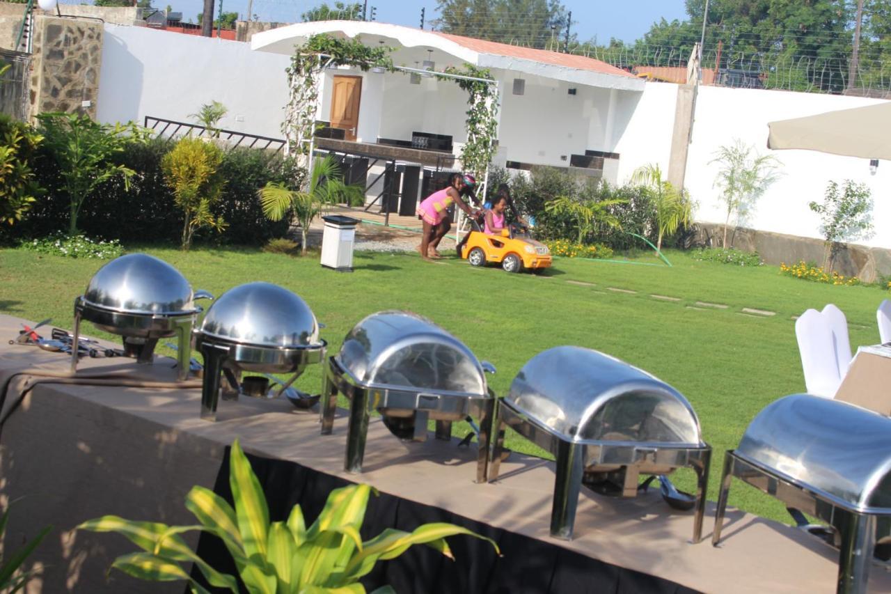 Chamiachi Hotel & Apartments Bamburi Eksteriør billede