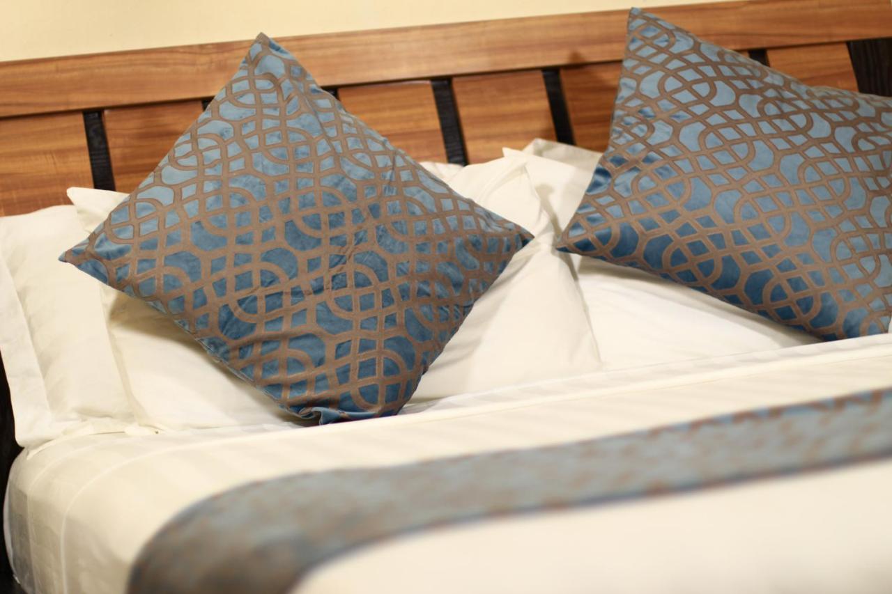 Chamiachi Hotel & Apartments Bamburi Eksteriør billede
